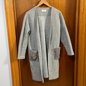 Heather grey longline heavy cardigan/light jacket with faux fur pockets